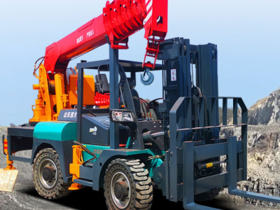 越野四驱叉车吊3吨5吨搬运吊重一体机液压伸缩吊臂四驱底 盘动力强