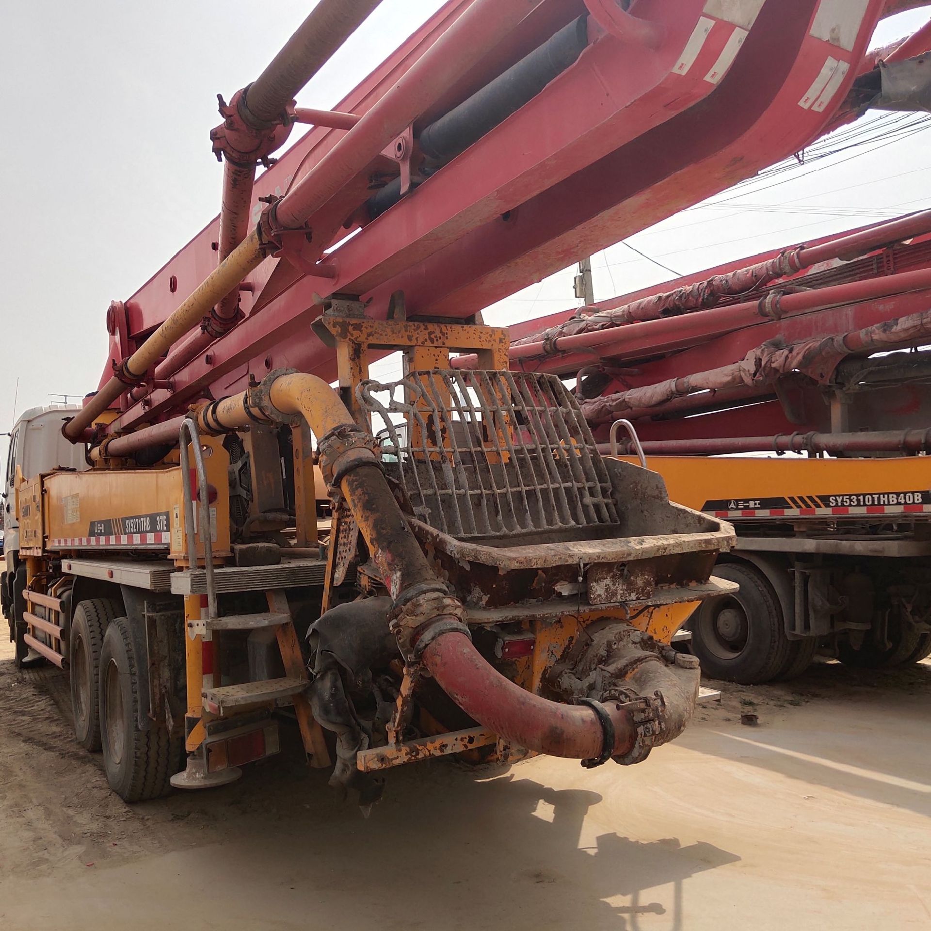 11年国三37米泵车